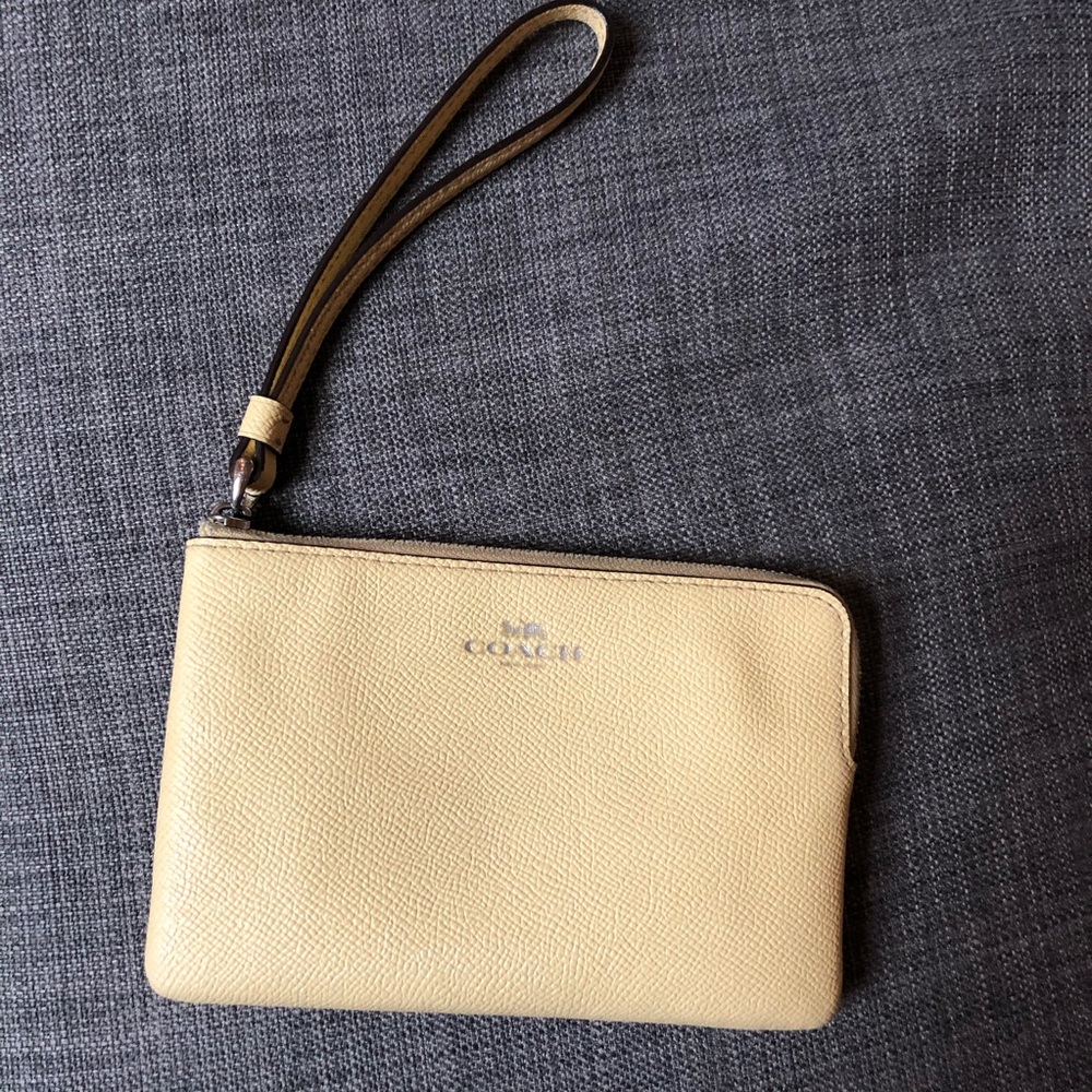 COAH WRISTLET